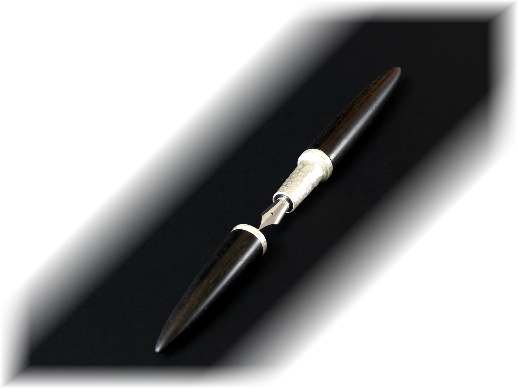 The Aeon Moon pen