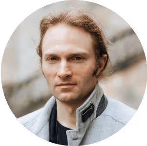 Ashera Founder & CEO: Marius Visser